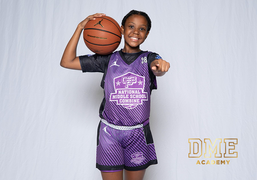 Londyn Boone poses with ball